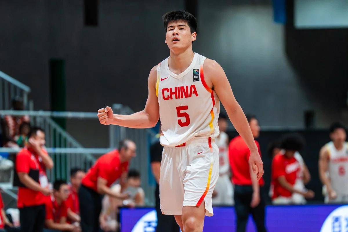 U19男籃球世界杯- 陳·齊（Chen Jiazheng）得分25分 中國贏得了喀麥隆 排名第13位